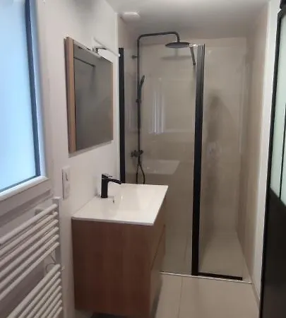 Studio Bidehegia דירה